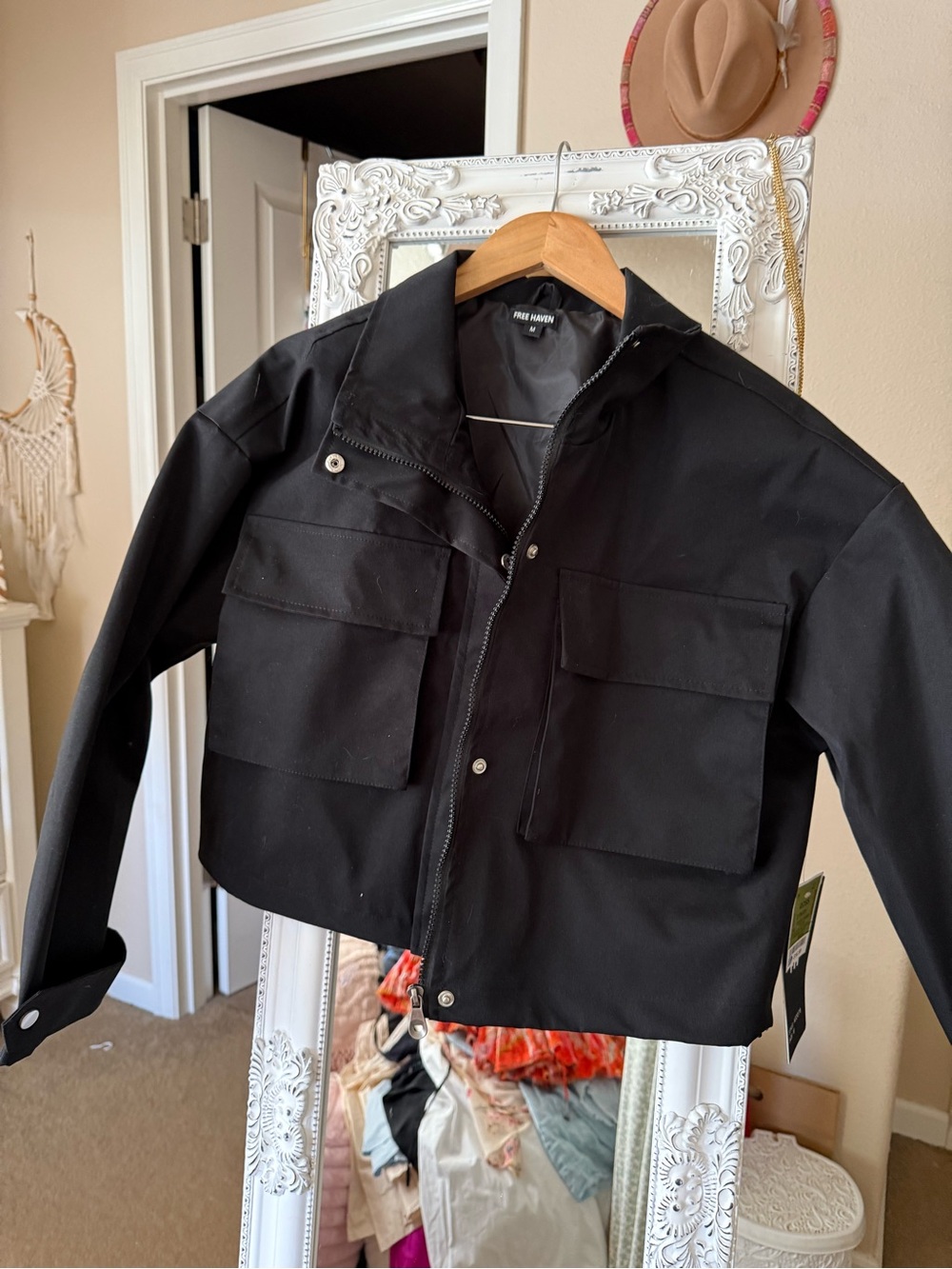 Free Haven Black Cropped Jacket NWT Sz Med